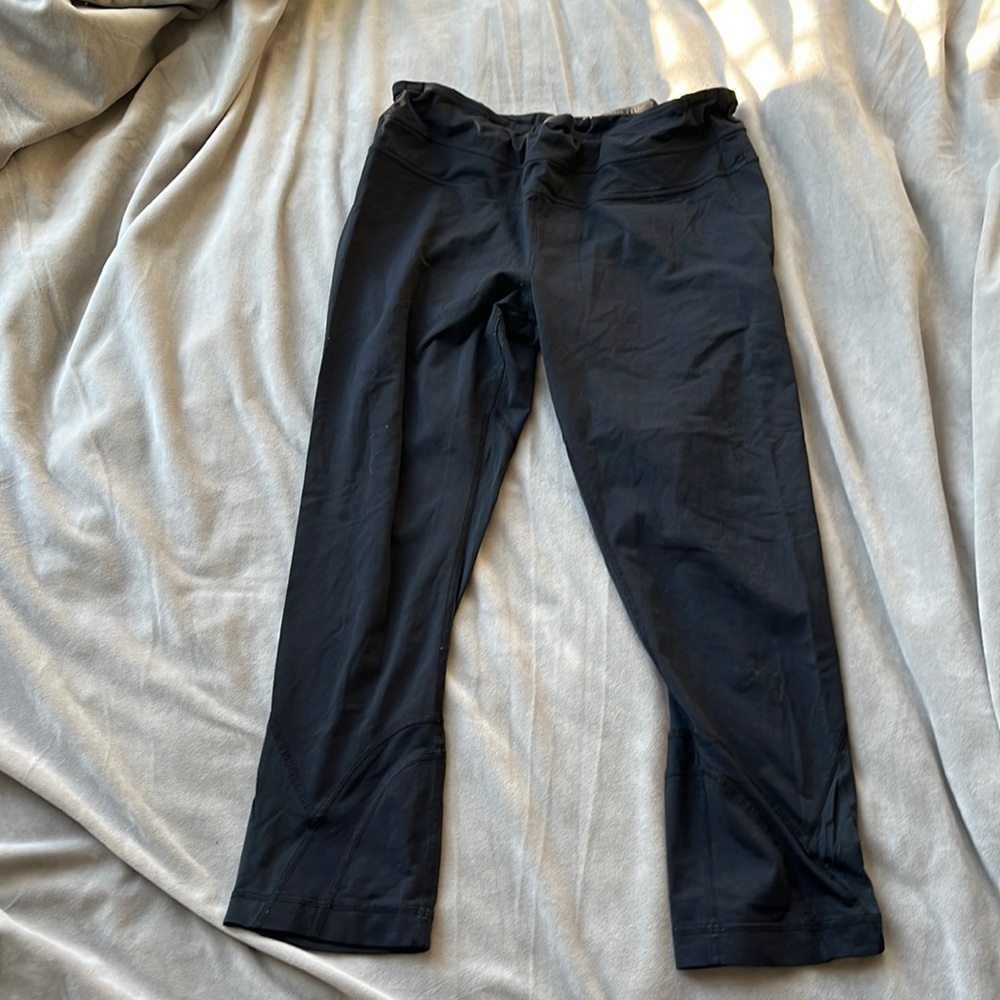 Lululemon black leggings